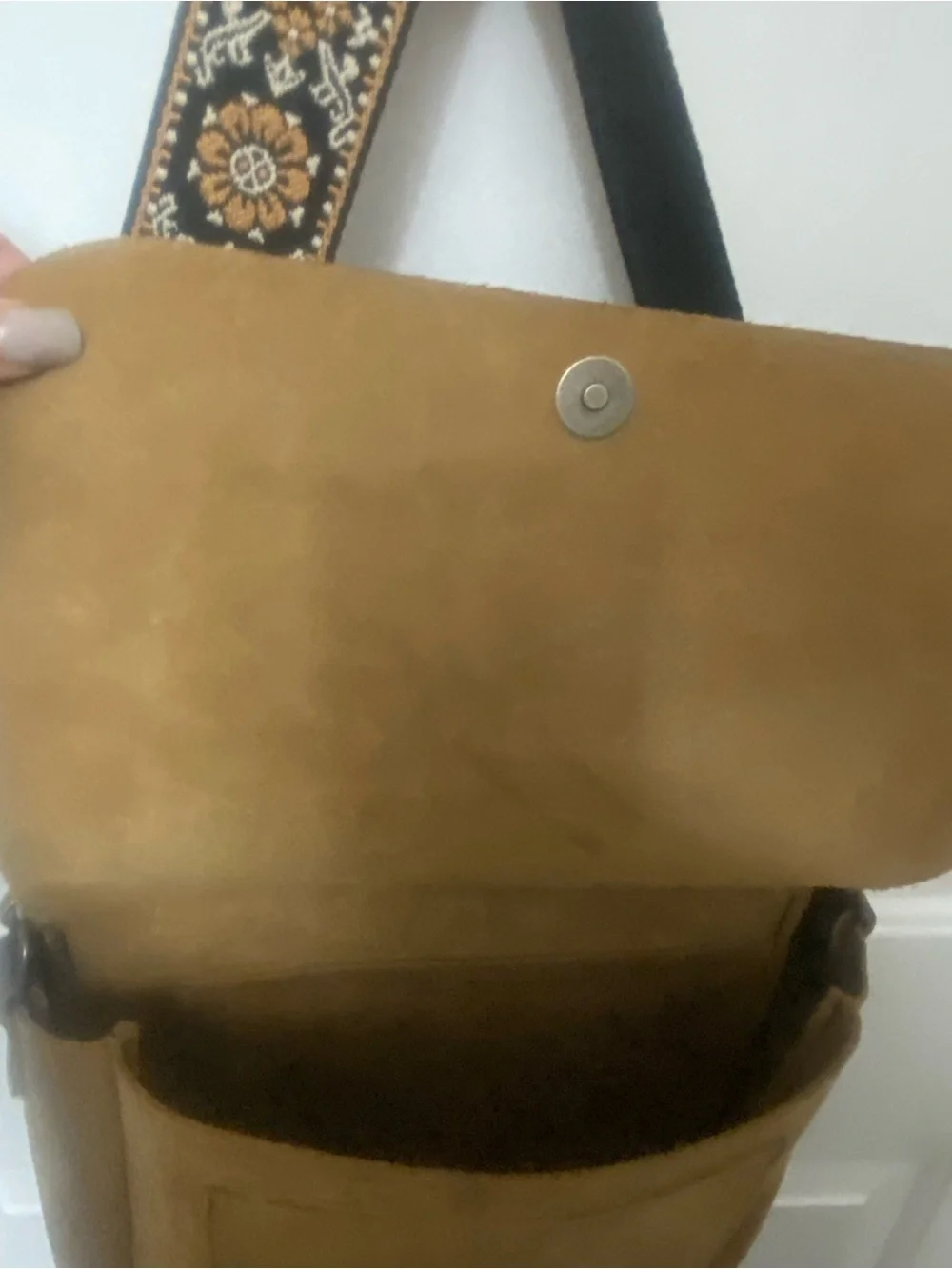 Men's Casual Leather Messenger Bag in Brown